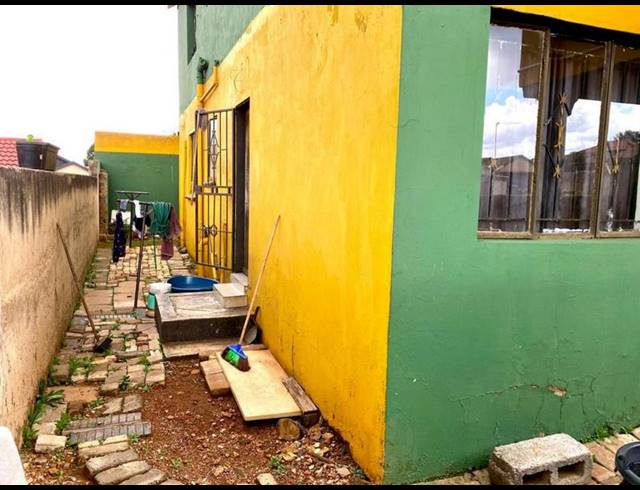 5 BEDROOM HOUSE FOR SALE IN NATURENA